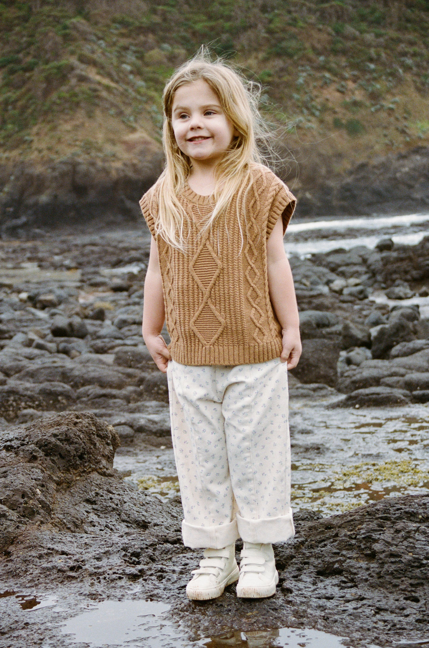Grown - Chunky Cable Knit Vest - Toast